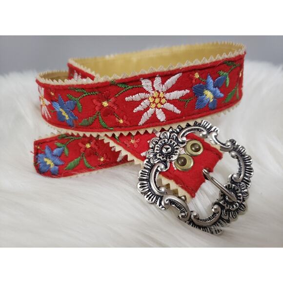 Vintage Folk Norwegian Embroidered Floral Cottagecore Belt Fairy‎ Mod Hippie